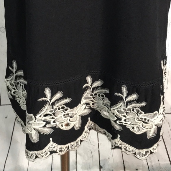 Forever 21 embroidered tunic mini dress lined - Picture 4 of 9